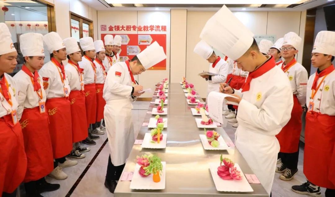 听说，这三种人在找赣州新东方烹饪学校……