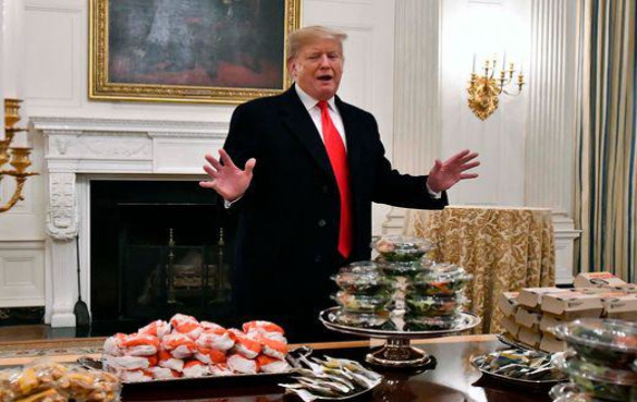 白宫厨师无薪水,特朗普自费请运动员吃快餐