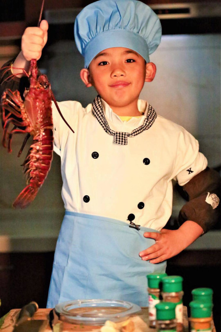 少儿厨艺系列节目《王艺鸣学做饭》推行素质教育
