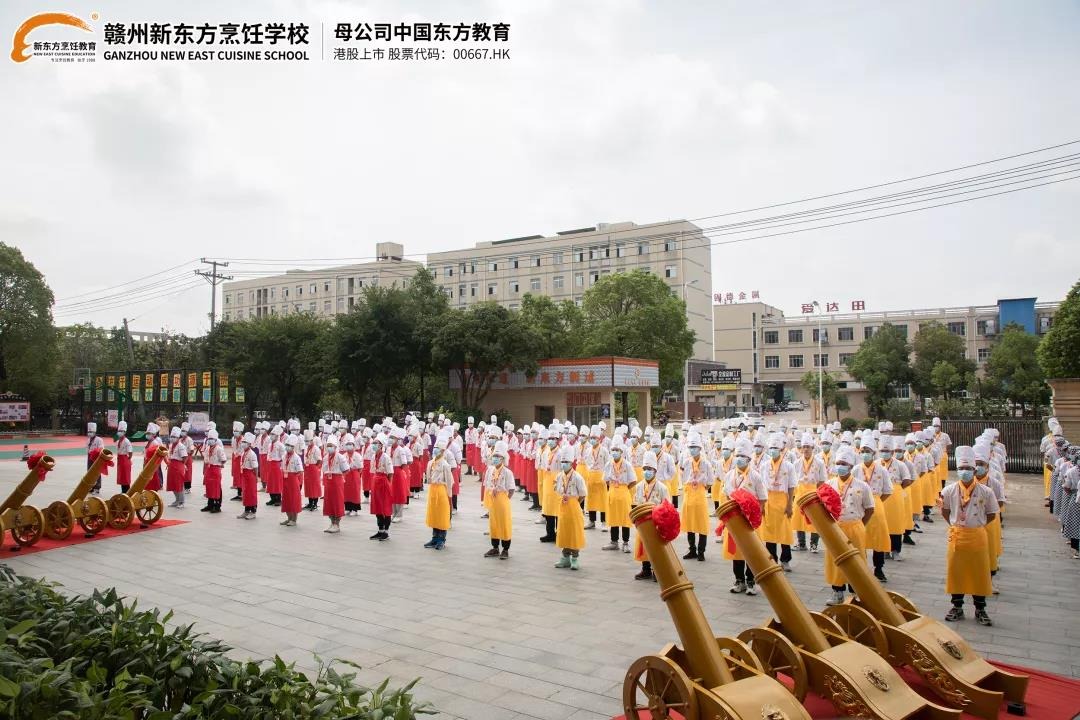 携手共进 | 赣州新东方校企合作签约仪式隆重举行！