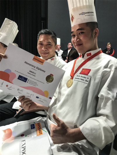 世界杯烹饪大赛:中国李大成老师带领甜蜜时光代表队参赛
