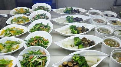 福州大学开设“共享厨房”，学生付基本费用即可在共享厨房直接开火做饭