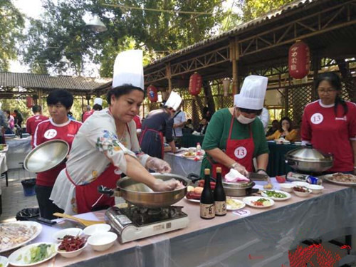 乌鲁木齐举办首届“鲜厨争霸赛”