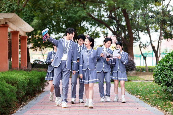 高中成绩跟不上，别硬熬！来赣州新东方烹饪学校学一门实用技术